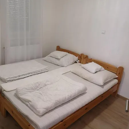 Apartamento Nella Apartman